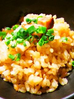 土鍋で作るチャーシュー炊き込みご飯-レシピのメイン写真