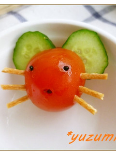 お弁当に♪ミニトマトでねずみサン♫-レシピのメイン写真