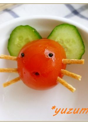 お弁当に♪ミニトマトでねずみサン♫-レシピのメイン写真