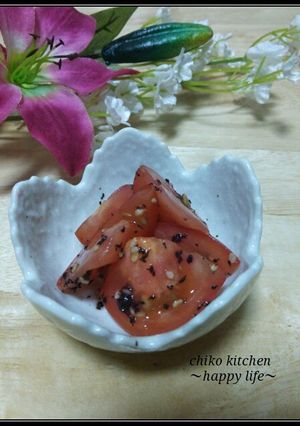 サッパリ！トマトとゆかりの胡麻ポン和え♪-レシピのメイン写真