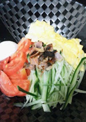 カリッとベーコンの冷麺-レシピのメイン写真