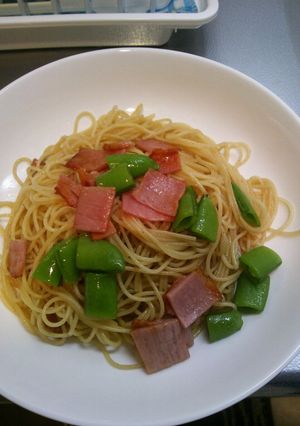焼き豚とスナックえんどうのパスタ-レシピのメイン写真