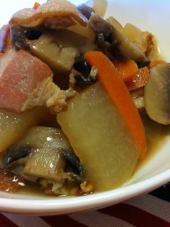 ちょっぴり洋風♪ベーコンと大根の煮物-レシピのメイン写真