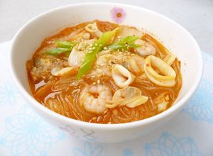 キムチ＆シーフードＭｉｘ入り☆春雨スープ-レシピのメイン写真