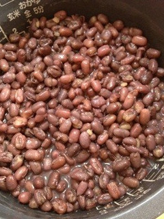 スイッチon!炊飯器de小豆煮-レシピのメイン写真