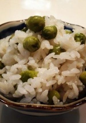 塩麹でモッチリふっくらグリーンピースご飯-レシピのメイン写真