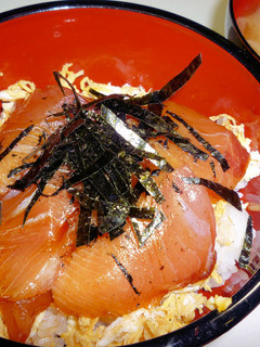 ワラサの漬け丼~釣り人ご用達~-レシピのメイン写真