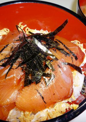 ワラサの漬け丼~釣り人ご用達~-レシピのメイン写真