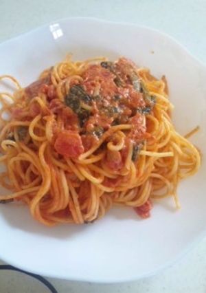 海老とほうれん草のトマトクリームパスタ-レシピのメイン写真