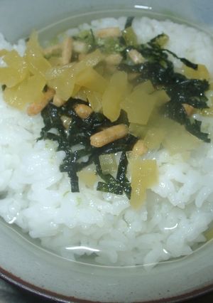 お茶漬け(たくあん入りです！)-レシピのメイン写真