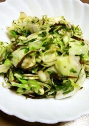 キャベツと空芯菜の新芽の昆布あえ-レシピのメイン写真