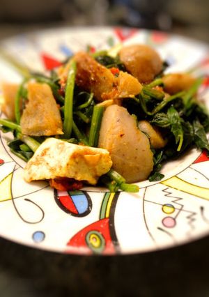 ほうれん草と蒟蒻のトマト味噌カレー炒め-レシピのメイン写真