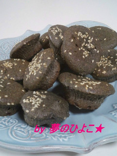 簡単♪ゴマの香りたっぷり★黒ゴママフィン-レシピのメイン写真