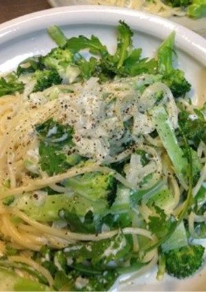 簡単☆ブルーチーズと春菊のパスタ-レシピのメイン写真