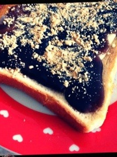 朝食に♪簡単トースト☆羊羹チーズ-レシピのメイン写真