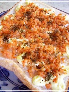 朝食に☆ 鮭フレーク・マヨトースト-レシピのメイン写真