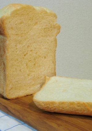 ふわふわ食パン。(HBの早焼きで)-レシピのメイン写真