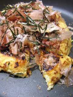 ふわとろ山芋焼き カリカリベーコンのっけ-レシピのメイン写真