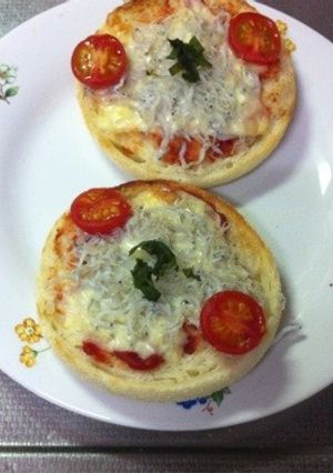 極旨しらすチーズマフィン-レシピのメイン写真