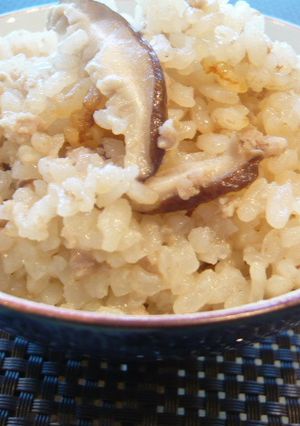 椎茸とひき肉の炊き込みご飯-レシピのメイン写真