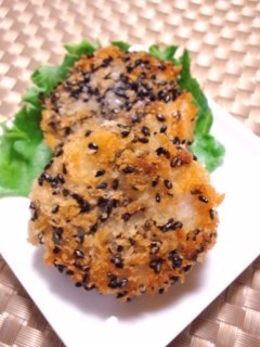 鶏ハムdeガーリック風味の黒胡麻フライ♪-レシピのメイン写真