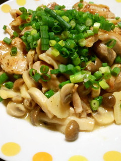 鶏肉ときのこの白ワイン(酒もok)蒸し-レシピのメイン写真