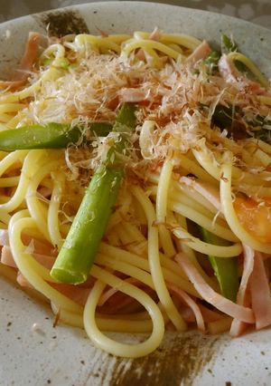 アスパラとトマトの和風パスタ-レシピのメイン写真