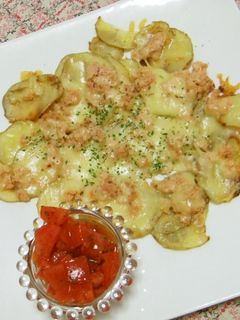 じゃがいもチーズ焼き♪簡単トマトソース♪-レシピのメイン写真