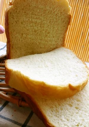 ♦︎ＨＢ ふわふわやわらかな♬豆乳食パン-レシピのメイン写真