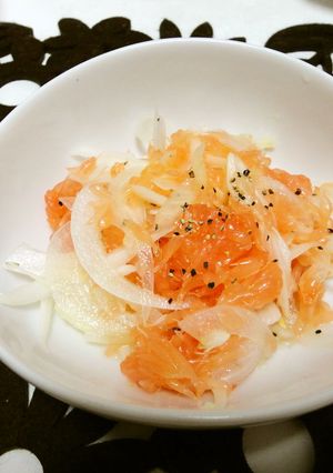 新玉ねぎとピングレフルーツサラダ-レシピのメイン写真