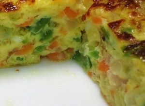 チーズも入った野菜たくさんオムレツ-レシピのメイン写真