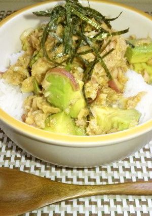 ランチに簡単♬ヘルシーなアボカド丼!!-レシピのメイン写真