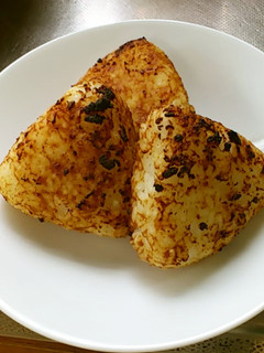 残ったご飯は焼きおにぎりだワン-レシピのメイン写真
