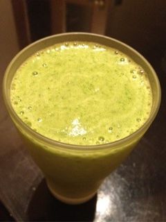 パセリとほうれん草のグリーンスムージー-レシピのメイン写真