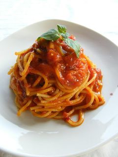 トマトソースパスタ-レシピのメイン写真