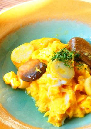 スパイシーエリンギのチーズスクランブル-レシピのメイン写真