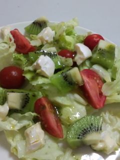 キウイと野菜のバジルサラダ-レシピのメイン写真
