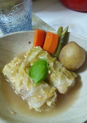 とろ～りモチ入り♪鶏肉のロールキャベツ-レシピのメイン写真