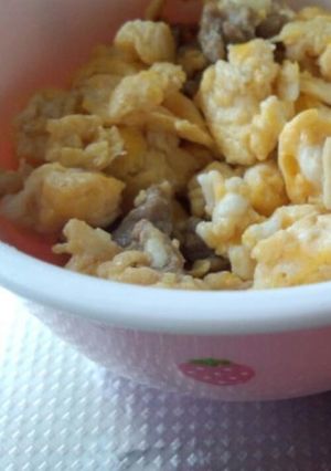 離乳食＊牛肉と卵のｽｸﾗﾝﾌﾞﾙ-レシピのメイン写真