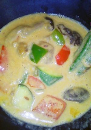 トマト煮リメイク☆ココナツカレー-レシピのメイン写真