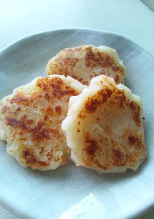 【離乳食・後期】鮭とじゃがいものおやき-レシピのメイン写真