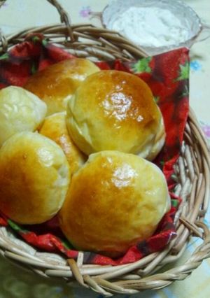 ﾖｰｸﾞﾙﾄとﾎｴｰのﾐﾙｸ風味ﾊﾟﾝ-レシピのメイン写真