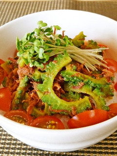 ゴーヤとコンビーフの和風カレー風味丼♪-レシピのメイン写真
