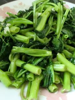 シンプルに☆空芯菜の油炒め♪-レシピのメイン写真