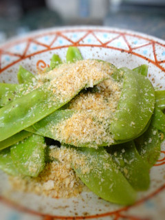 簡単☆オランダ豆のチーズパン粉炒め-レシピのメイン写真