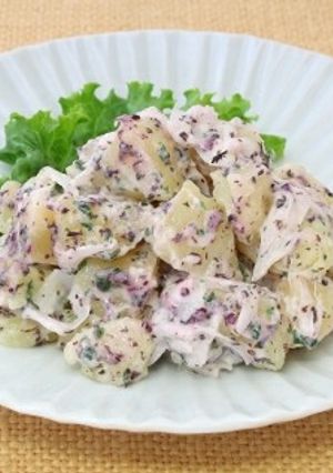 新じゃがと新玉ねぎの赤しそポテトサラダ-レシピのメイン写真