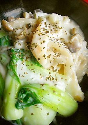 簡単♪甘塩鱈とチンゲン菜のクリーム煮-レシピのメイン写真