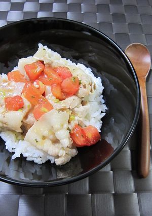 ランチに♪豚しゃぶトマトのイタリアン夏丼-レシピのメイン写真