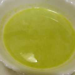 A picture of グリンピースのスープ.