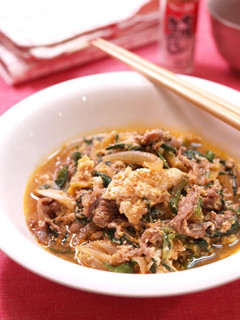 韓国風:牛肉とたっぷり葱の卵とじ-レシピのメイン写真